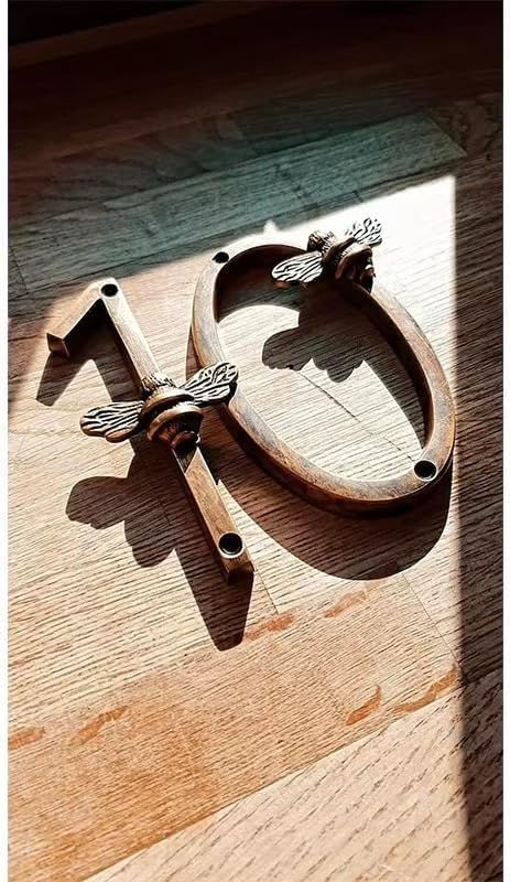 Bee House Number Sign, Antique Brass Finish, Decorative Metal Address Numbers for Door or Wall (Gold, 5)