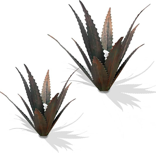 2 PCS Metal Agave Sculpture Decoration, Vintage Country Hand-Painted Sculpture DIY Metal Agave Plant, Home Garden Courtyard Lawn Outdoor Decoration (Serrated Antique Bronze Color)