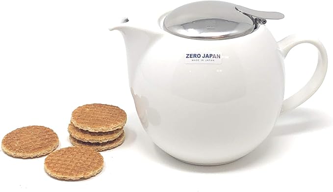 Zero Japan Bee House Round Teapot For One, 24 Oz - Ceramic Tea Pot with Stainless Steel Lid and Infuser, Smooth-Pour Spout, Diswasher and Microwave Safe Tea Pots (White)