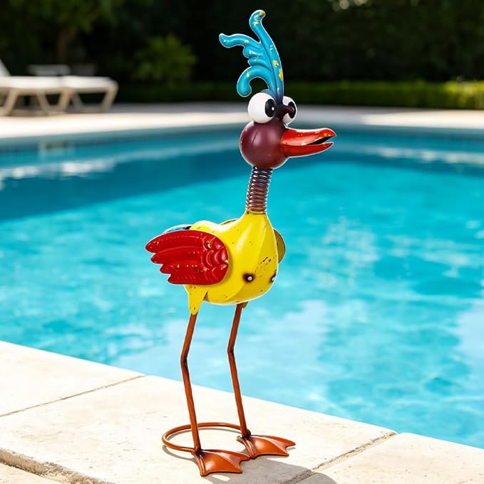 Metal Wacky Rooste Garden Statue, 20‘’ Rooster Decor Yard Statue Decorations Outdoor, Chicken Yard Art for Outside, Patio, Backyard, Lawn (Gold)