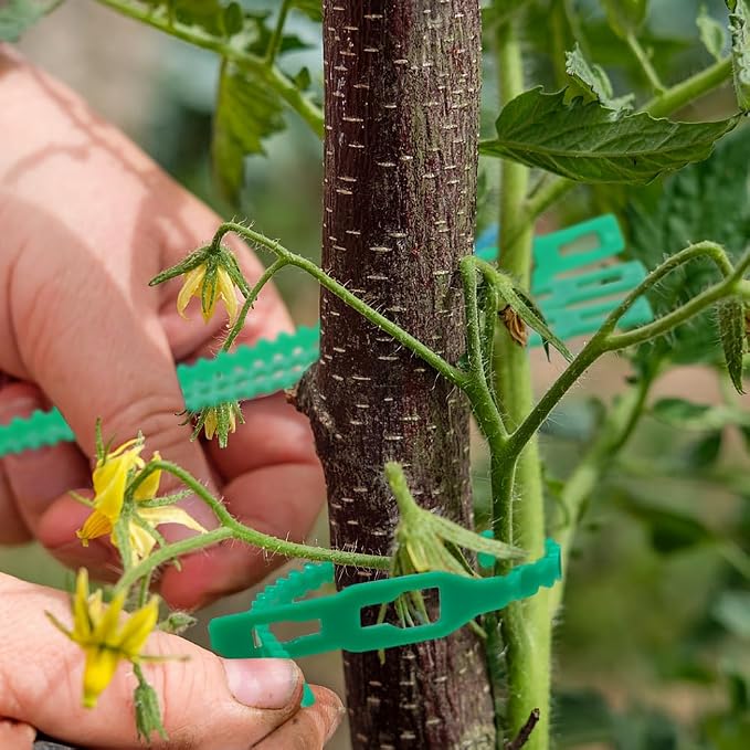 200 Pieces Adjustable Garden Plant Twist Ties, Reusable Green Ties Gardening Tie Plastic