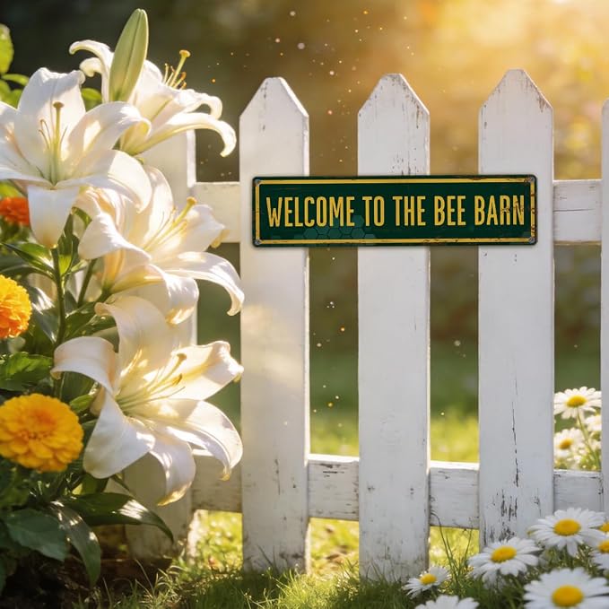Garden Metal Tin Sign, Welcome to the Bee Barn Sign, Rustic Garden Decor, for Yard Fence Door Porch, Outdoor Gardens Decoration, Ideal for Bee Lovers, 15.7 x 3.9 Inches