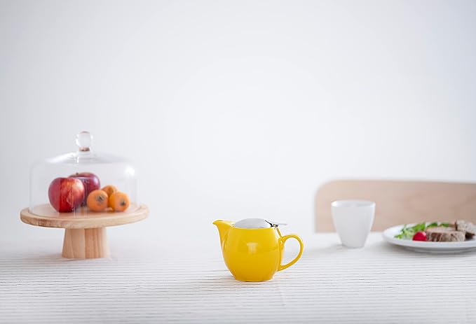 Zero Japan Bee House Round Teapot For One, 15 Oz - Ceramic Tea Pot with Stainless Steel Lid and Infuser, Smooth-Pour Spout, Diswasher and Microwave Safe Tea Pots (Yellow Pepper)