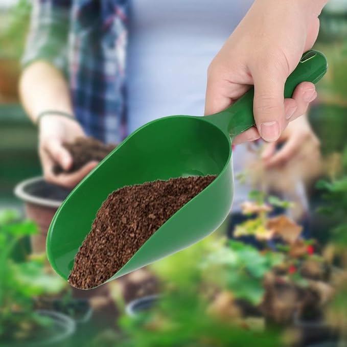 Super Strong Garden Fertilizer Scoop Soil Scoop Shovel- Perfect Tool for Gardening Weeding Transplanting and Digging in Garden Beds