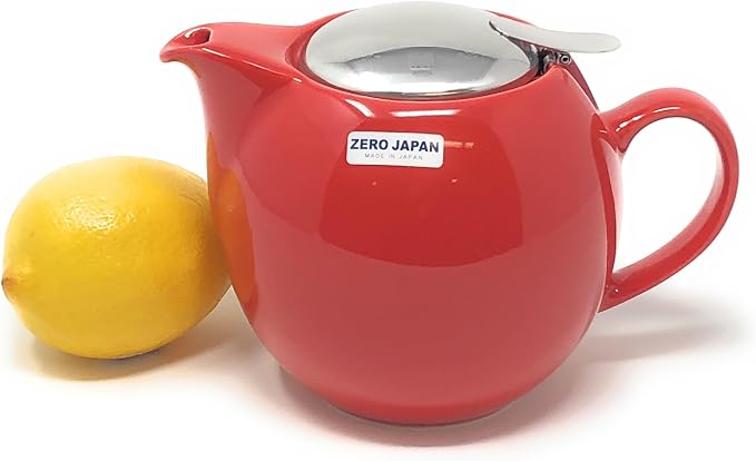 Zero Japan Bee House Round Teapot For One, 24 Oz - Ceramic Tea Pot with Stainless Steel Lid and Infuser, Smooth-Pour Spout, Diswasher and Microwave Safe Tea Pots (Tomato)
