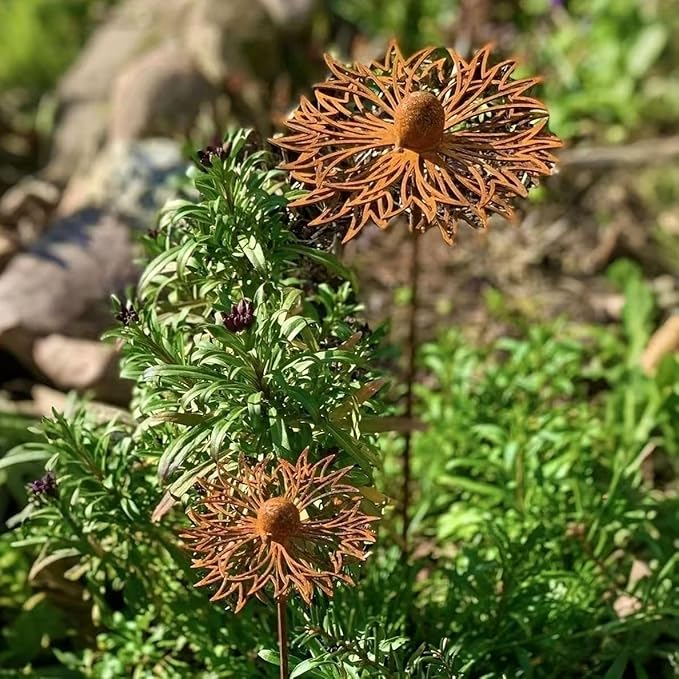 Set of 2 Vintage Rusty Cornflower Statues Stake 12 Inch Metal Artistic Wire Art Decor Rustic Garden Sculptures for Lawns Yard Patio Home Farmhouse Decoration (Bronze) (Coffee)