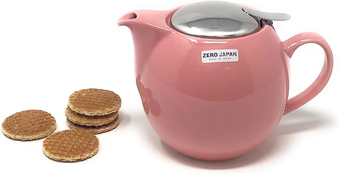 Zero Japan Bee House Round Teapot For One, 24 Oz - Ceramic Tea Pot with Stainless Steel Lid and Infuser, Smooth-Pour Spout, Diswasher and Microwave Safe Tea Pots (Rose)