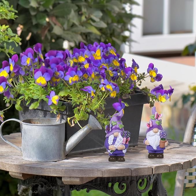 MEETYAMOR Lavender Gnomes Figurines, Set of 2 Purple Resin Gnomes with Butterfly Lavender for Spring Decor, Summer Gnome Garden Decor for Home Indoor Outdoor Table Mantle Decorations
