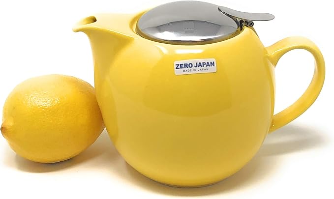 Zero Japan Bee House Round Teapot For One, 24 Oz - Ceramic Tea Pot with Stainless Steel Lid and Infuser, Smooth-Pour Spout, Diswasher and Microwave Safe Tea Pots (Yellow Pepper)