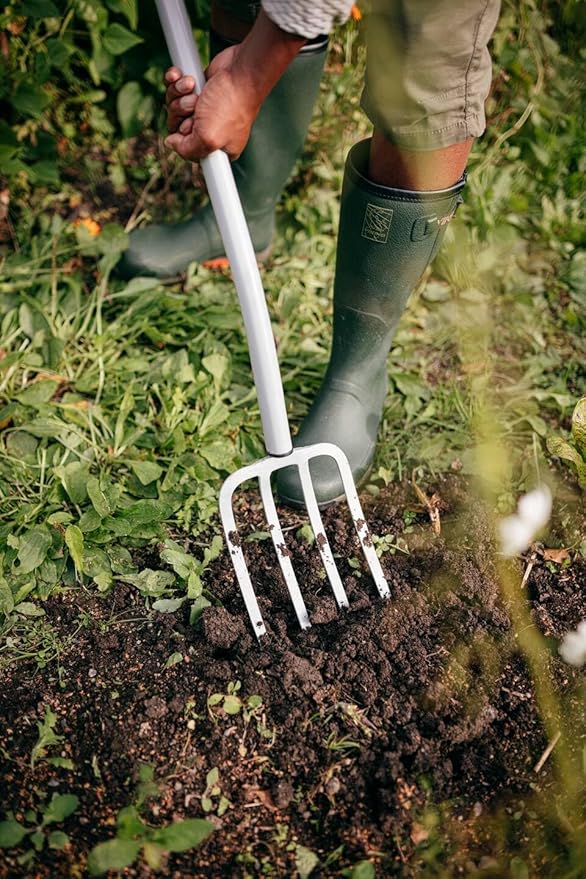 Fiskars Telescopic Spade Fork for Hard, Stony soils, with 4 tines, Length 1.10 m to 1.30 m, Boron Steel, Black/Silver, SmartFit, 1070717
