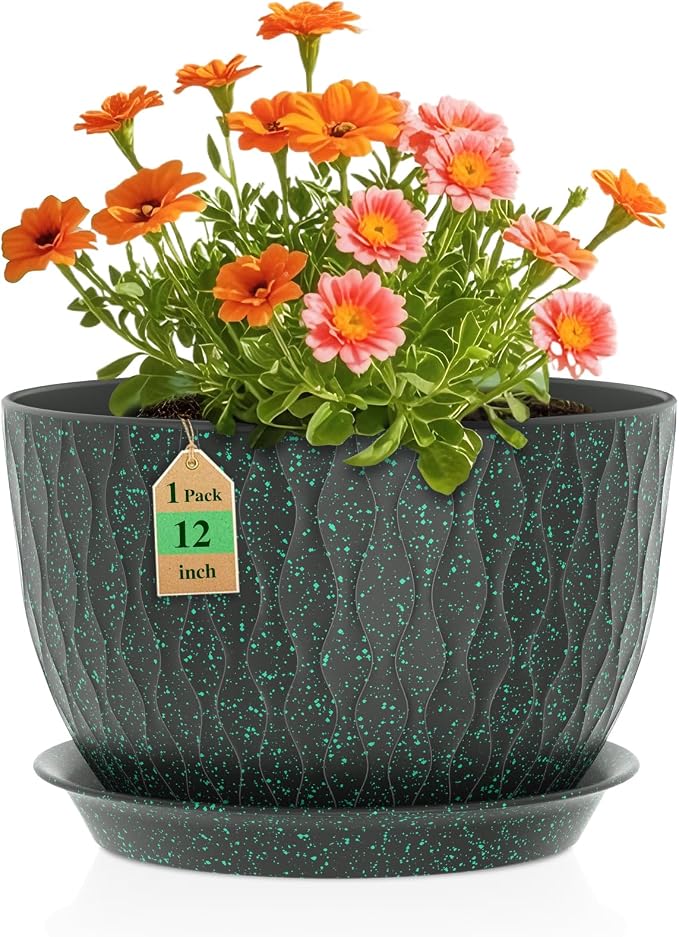 WSMKSZ 12 Inch Wide Water Ripples Flower Pots for Indoor or Outdoor Plants, Large Plant Pots with Drainage Holes & Saucer, Plastic Planters Set for Garden & Home Decor (Black with Green Speckles)