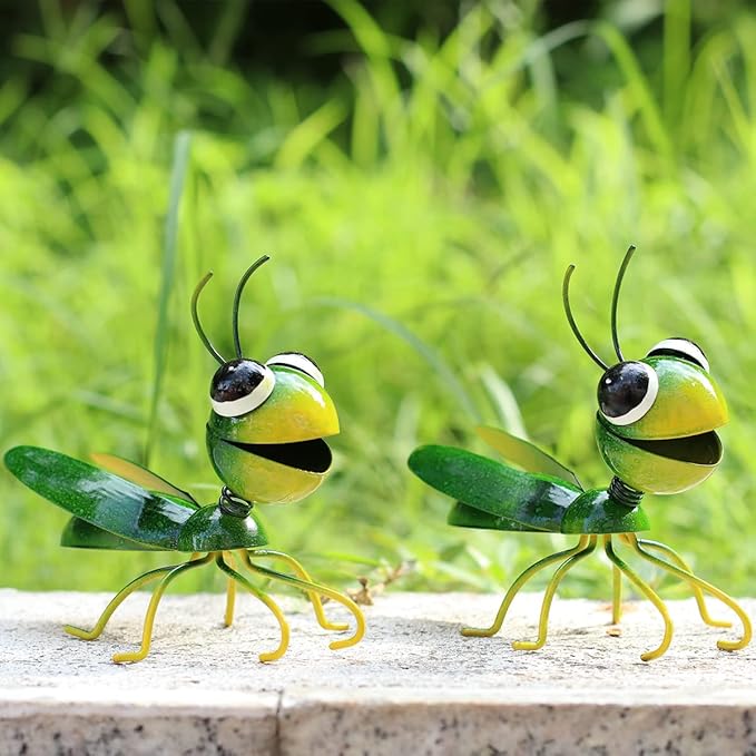 Cruis Cuka Metal Yard Art Garden Decor Cute Grasshopper Lawn Ornament Hanging Wall Sculpture - Set of 2