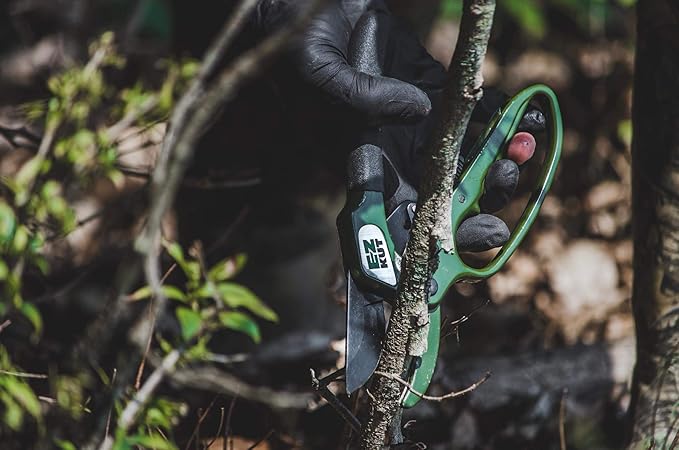 EZ Kut Heavy Duty Ratcheting Pruning Shears Green with Holster and Sharpener, Garden Hand Pruner with Ballistic Nylon Sheath, Arthritis Friendly Anvil Clippers for Thick Branches Cuts Up to 1.5 Inches