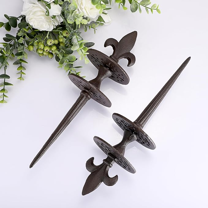 OwnMy Set of 2 Cast Iron Garden Hose Guide Stakes Heavy Duty, Decorative Garden Hose Guide Spikes for Lawn Yard Outside Plants Protection - Keeping Hoses Away from Flower Beds, Spear-Pattern