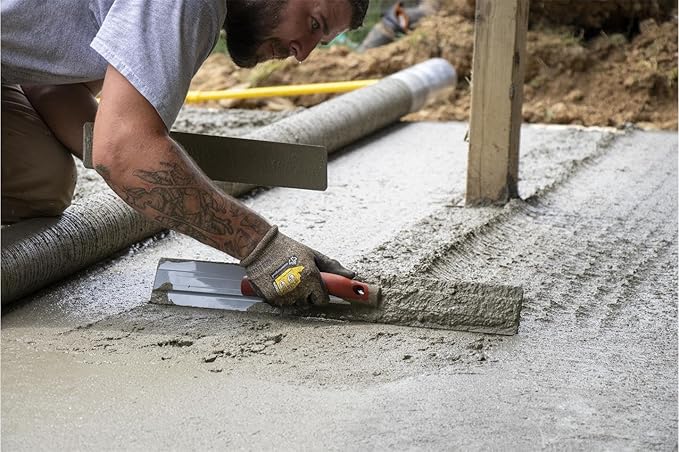 MARSHALLTOWN 24 Inch Beveled End Magnesium Hand Float, DuraSoft Handle, Cast Magnesium Blade, Made in USA, Concrete Float, Mag Float, Magnesium Float, 153D