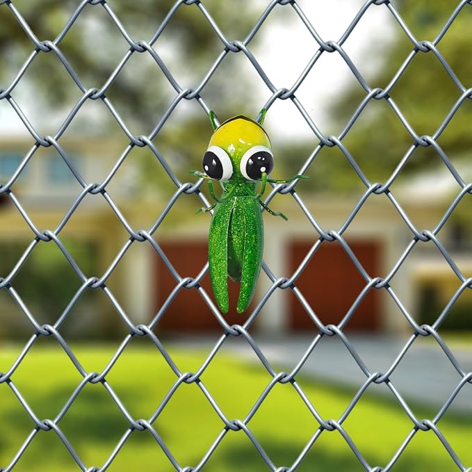 Metal Grasshopper Garden Decor Outdoor Wall Art Decor Colorful Outdoor Sculpture Yard Art Patio Entryways Unique Home Accent-Green