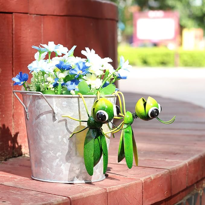 Cruis Cuka Metal Yard Art Garden Decor Cute Grasshopper Lawn Ornament Hanging Wall Sculpture - Set of 2