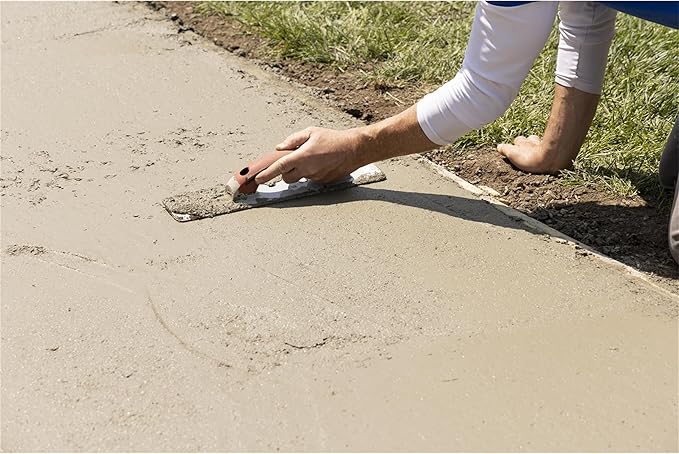 MARSHALLTOWN Cast Magnesium Hand Float, 16 Inch x 3-1/8 Inch, Concrete Float, Concrete Finishing Tool, Provides a Smooth Finish, DuraSoft Handle, Large Round Handle Style, Made in the USA, 148RD