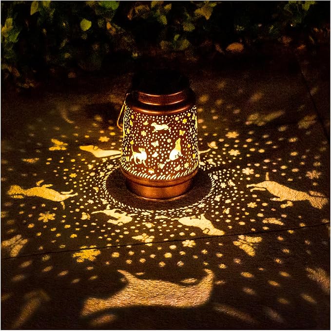 Dog Solar Lanterns Outdoor Waterproof Hanging Solar Lights Labrador Dog Gifts for Women Men Metal Decorative LED Lanterns for Yard, Patio, Lawn, Pathway, Landscape, Garden Decor, Dog Lovers Gifts