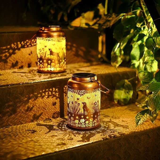 Dog Solar Lanterns Outdoor Waterproof Garden Decor Solar Lights Gifts for Women Men Mom Hanging Lantern LED Light Metal Dog Decoration Outside for Yard,Lawn,Porch,Patio,Tabletop