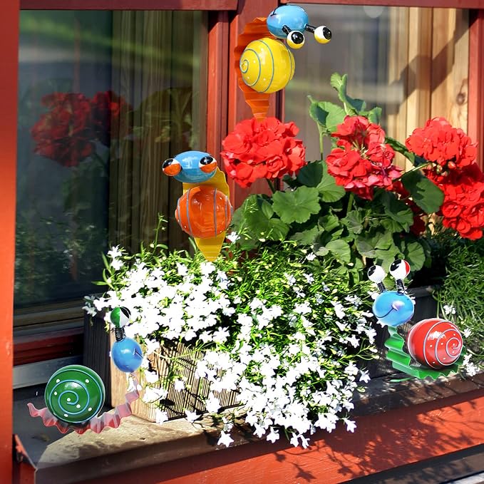 Cruis Cuka Metal Yard Art Cute Snails Garden Decor for Outside Lawn Ornaments Patio Outdoor Decorations - Set of 4(Yellow,Orange,Green,Red)