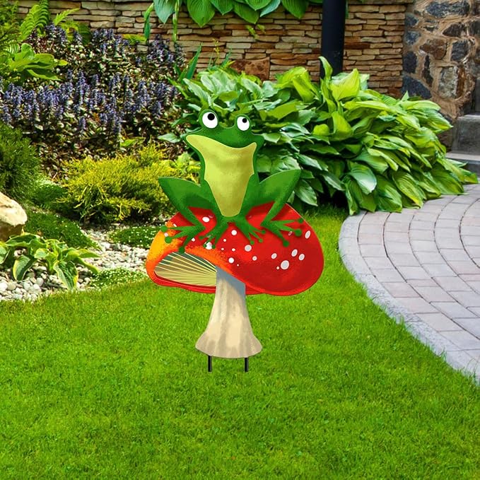 Briarwood Lane Happy Frog Metal Art