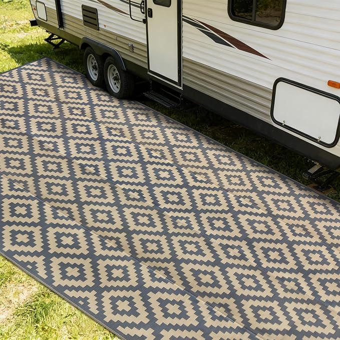 SAND MINE Reversible Mats, Plastic Straw Rug, Modern Area Rug, Large Floor Mat and Rug for Outdoors, RV, Patio, Backyard, Deck, Picnic, Beach, Trailer, Camping (10' x 20', Grey Tan Lattice)
