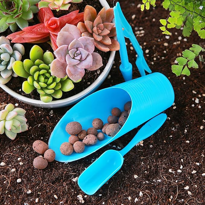 Soil Scoop for Indoor Plants - Plastic Mini Garden Plant Care Shovel Hand Tools Transplanting Succulent Cultivation Digging Scoops Kits, Pink