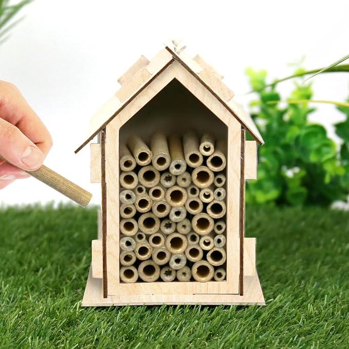 Gift Republic Handmade Habitats Personalised Bee Hotel Kit with 6-Pack Colouring Wooden Pencils Pencil Colours Orange/Black/Purple/Red/Green/Light Blue