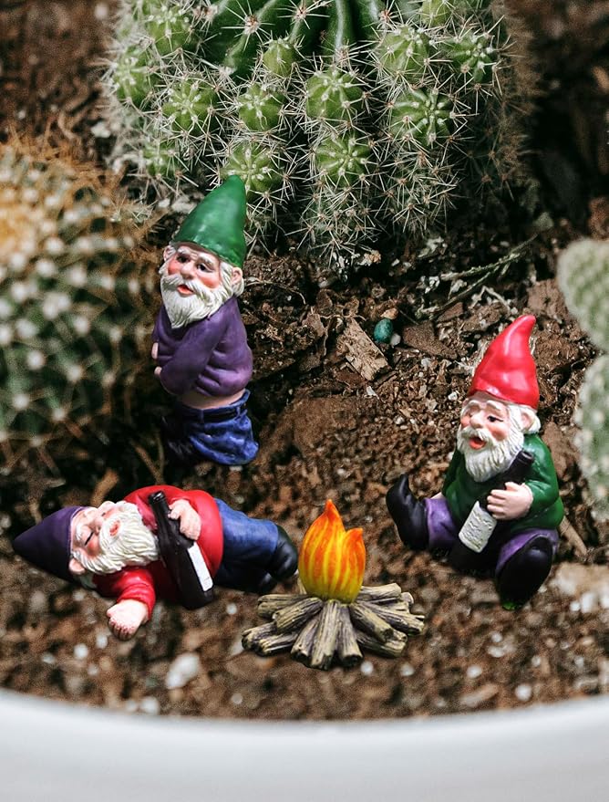 Garden Gnomes Outdoor Statue, 𝗗𝗿𝘂𝗻𝗸 Resin Gnomes Figurines, Small Gnome Gifts Decorations for Yard Home Patio Yard Lawn Balcony Porch Patio Desks Ornament, 4Pcs Set
