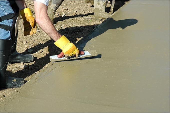 MARSHALLTOWN Cast Magnesium Hand Float, 16 Inch x 3-1/8 Inch, Concrete Float, Concrete Finishing Tool, Provides a Smooth Finish, DuraSoft Handle, Standard Handle Style, Made in the USA, 148D