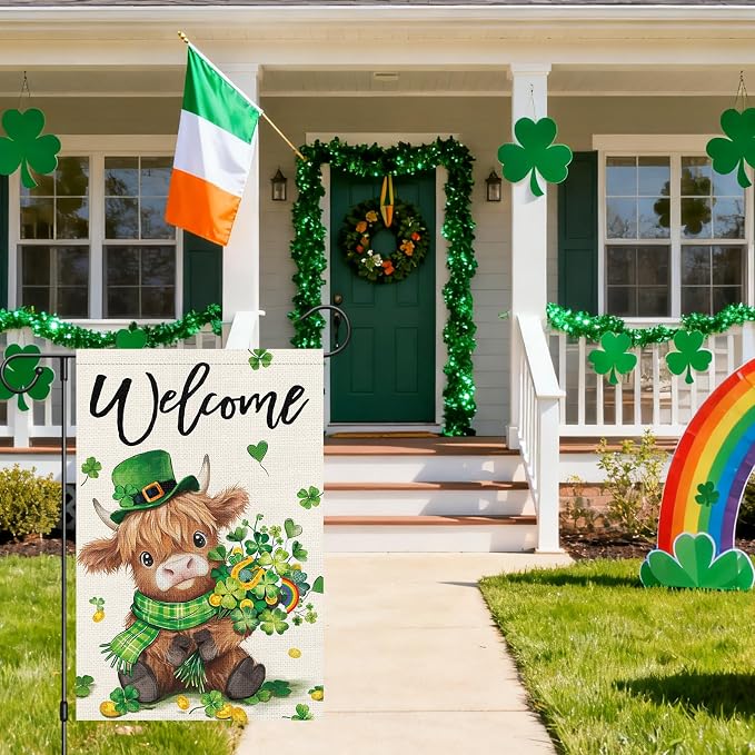 Heyfibro Welcome St. Patrick's Day Garden Flag 12x18 Double Sided Burlap, Highland Cow with Shamrock Bouquet & Green Plaid Scarf Yard Flag for Spring Seasonal Irish Farmhouse Outdoor Decor(ONLY FLAG)