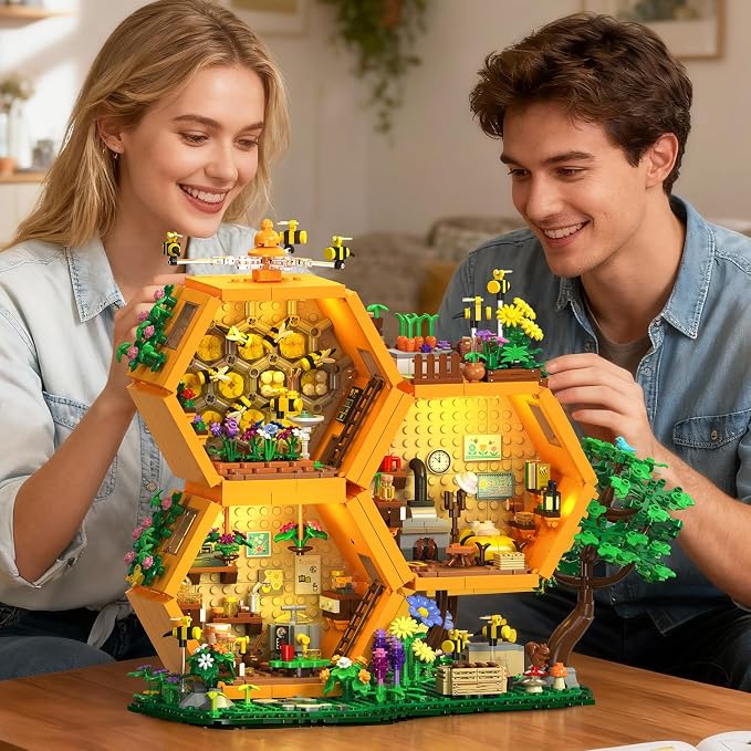INSOON Bee Farm House Building Set with Light, 1773PCS Honey Cabin Building Block Toy with Flower Botanical Animals, Home Decor Treehouse Construction Model Kit, Gift for for Adults Boys Girls 12+