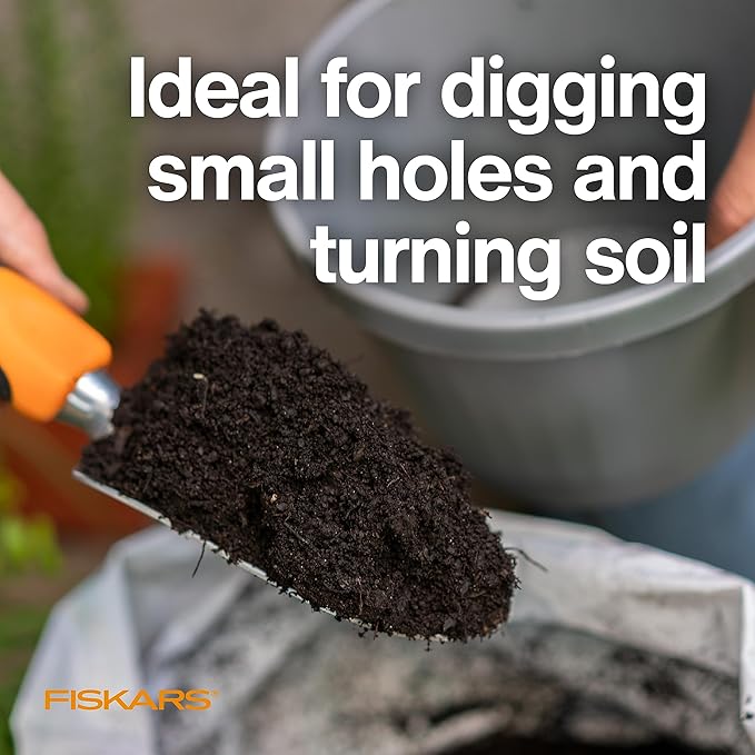 Fiskars Ergo Garden Trowel for Digging and Planting, Heavy Duty Gardening Hand Tool with Hanging Hole, Pack of 6