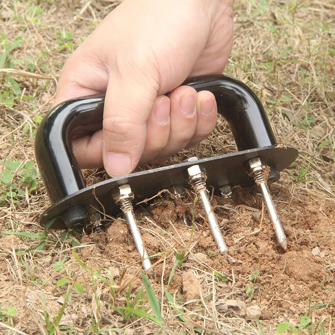 Hand Tiller Garden Tool Lawn Aerator Spike Manual Tool Portable Handheld Aerator Lawn Tool with 7-Iron Spikes, Pre-Aessmbled Small Grass Aerator Tool, Cultivator Tiller Soil Lossener