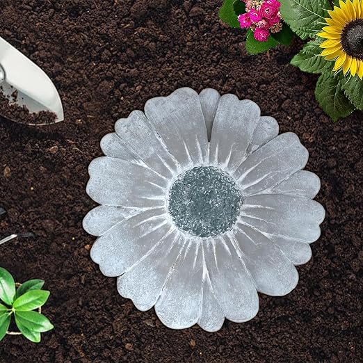 2 Pack Daisy Cement Stepping Stones 10 Inch, Heavy Duty Garden Pathway Stones, Non Slip Outdoor Walkway Decor for Yard Patio Lawn, Weather Resistant Cement Stepping Stones (Gray)