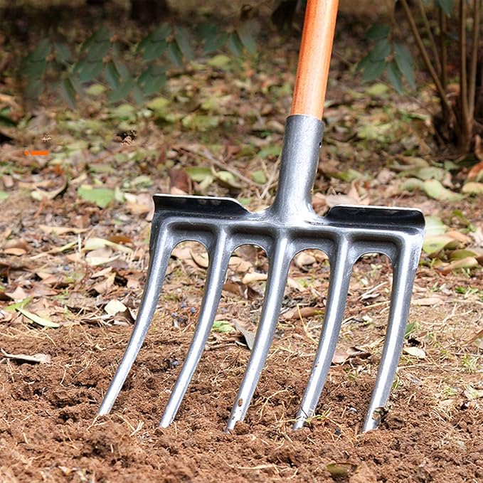 Digging Fork High Carbon Steel Garden Fork Anti Breakage Garden Digging Spading Fork for Farms Ranches (4 Tine)