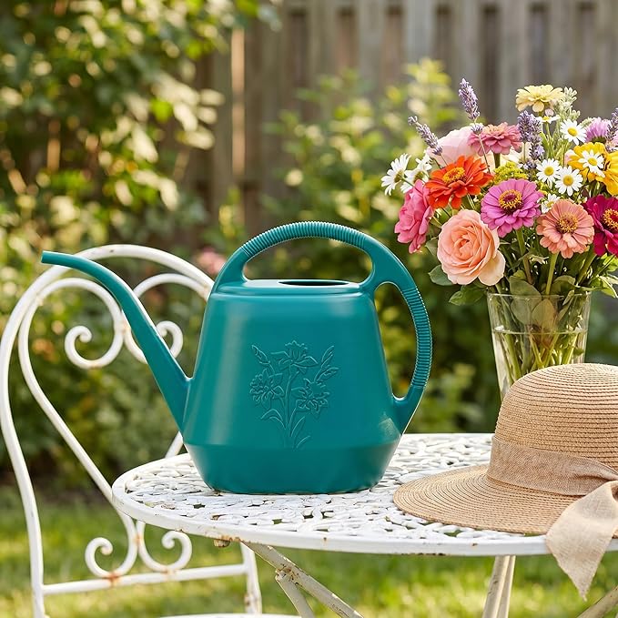 Fasmov 1-Gallon Plastic Watering Can with Comfortable Handle, Garden Watering Cans Long Spout for Indoor Outdoor Watering Plants (Green)