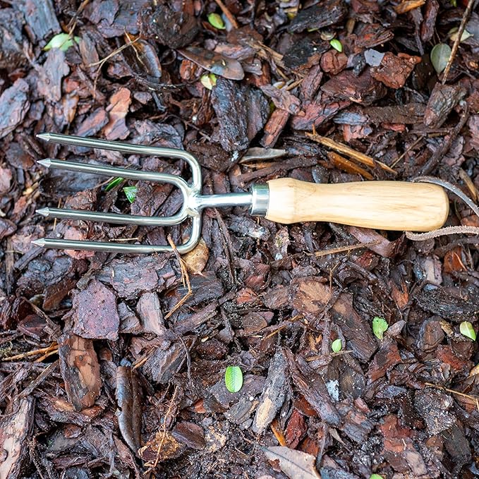 Garden Works Heirloom Collection Handy Round Tine Fork