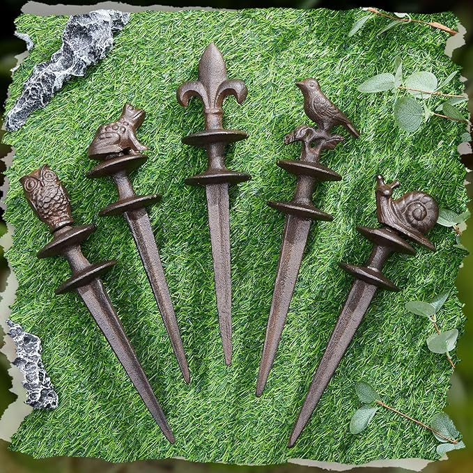 Briwooody 5 Pcs Heavy Duty Garden Hose Guide Stakes, Metal Cast Iron Water Hose Guide Spike Garden Stakes Decorative for Outside Flower Beds Plant, 1214 inches (Groovy)