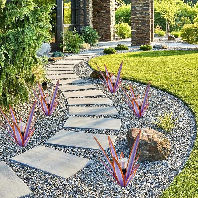 Metal Agave Plant Garden Art, 2 Pack Tequila Rustic Sculpture, Rustic Metal Agave Plants Garden Lawn Home Ornaments, for Yard Stakes, Garden Figurines, Outdoor Patio (2 PCS Purple with Light)