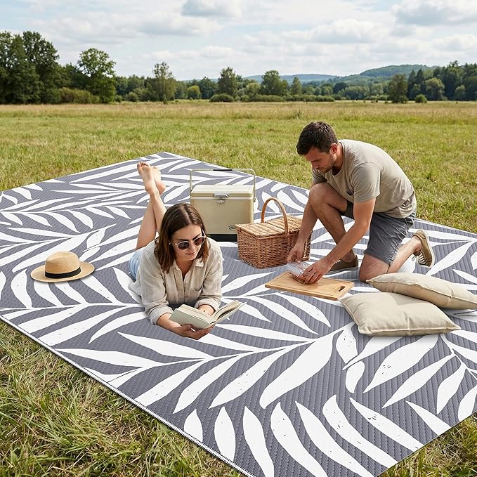 Smiry Outdoor Rug 5x8 ft, Waterproof Reversible Plastic Straw Rugs, Outdoor Area Rug with Leaf Pattern, Outside Floor Mat for Patio, Backyard, Deck, Picnic, Beach, Camping, Grey & White