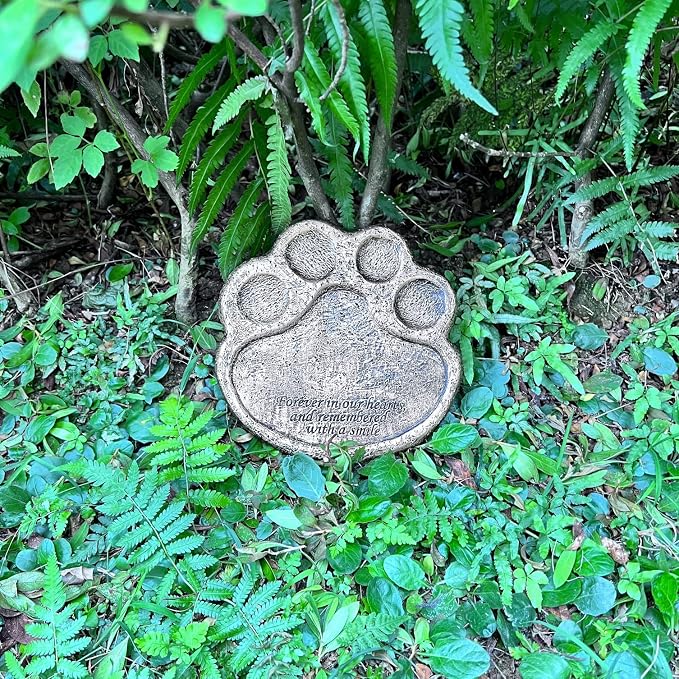 Garden Stepping Stone, Paw of Dog Cat Pet Memorial Stones, Loss of Pet Gift - 7.5" L x 7.5" W x 0.6" D