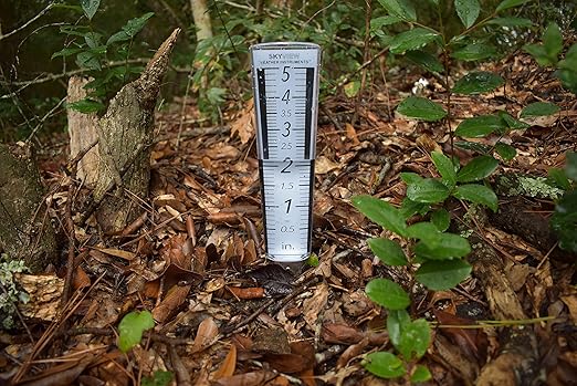 Skyview HD Rain Gauge, Easy-View Scale and Numbers, 5-inch Capacity - Includes Mounting Hardware