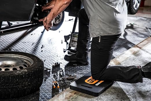 GEARWRENCH 11" x 18" Ultra Comfort Kneeling Pad | GWKPS